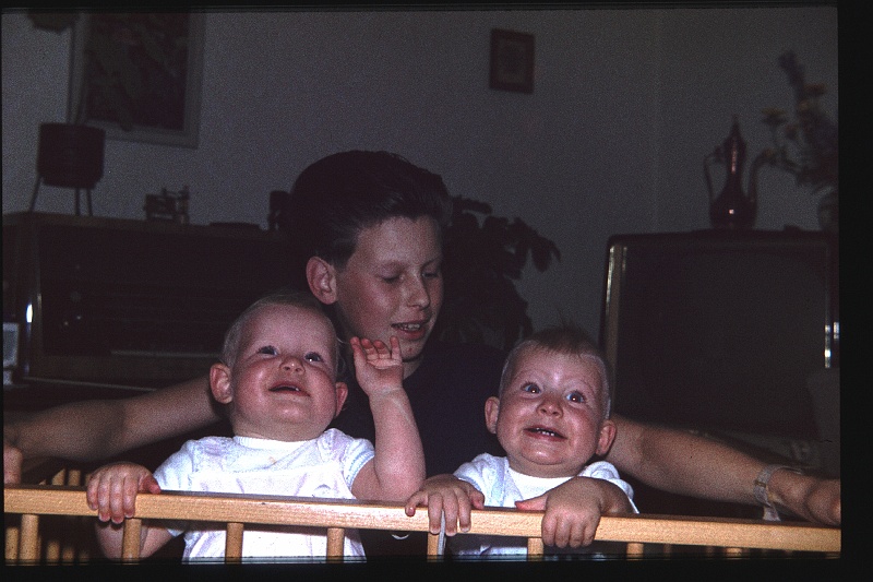 16.Regensburg jul 1964 Walter,Brigitte,Marion.JPG